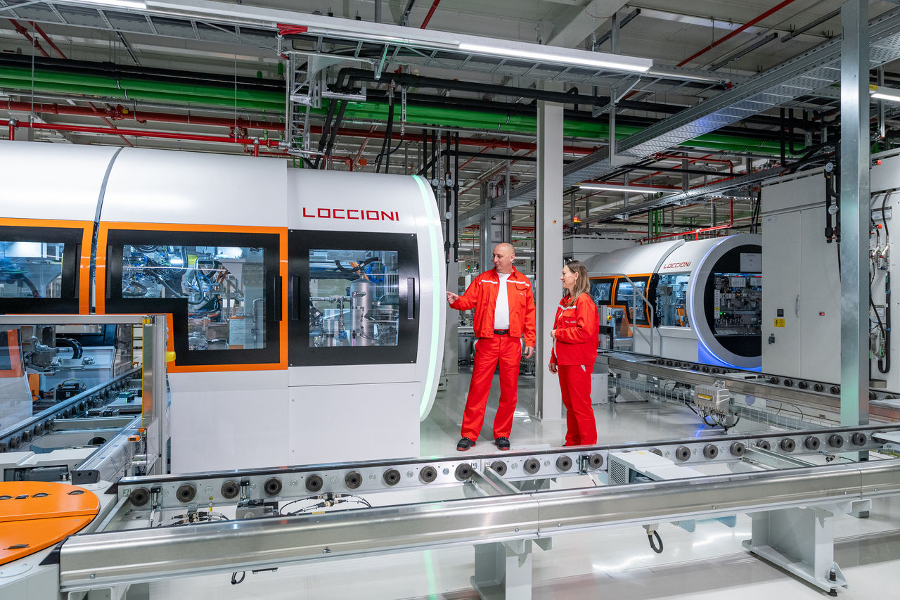 Audi Hungaria, employee, MEBeco electric engine